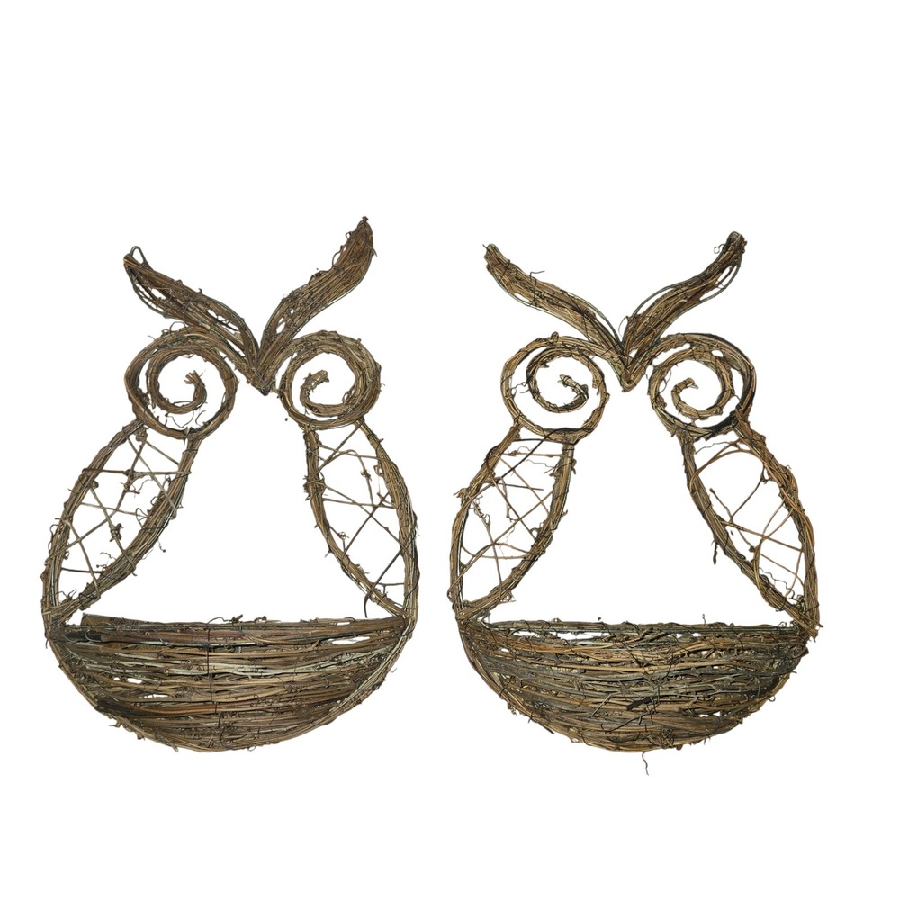 Unbranded Pair of Owl Wall Hanging Planters 16"X11"X3.5" Brown Grapevine Baskets